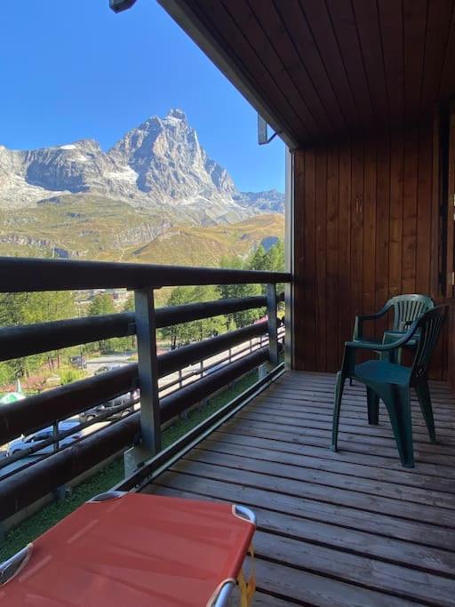 Incantevole Appartamento Stile Chalet Breuil Cervinia Exteriér fotografie